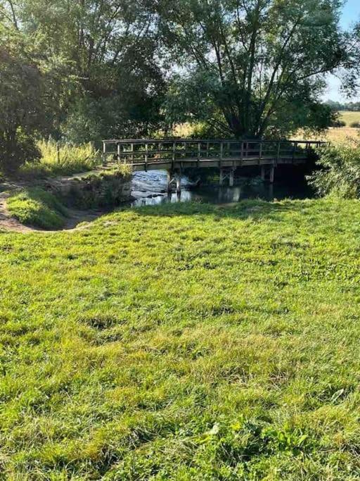 Masons Cottage, An Idyllic Retreat In An Area Of Outstanding Beauty, Close To Blenheim Palace, Oxford & The Cotswolds Stonesfield Exterior foto